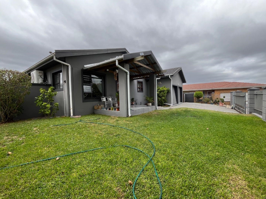 3 Bedroom Property for Sale in Soneike Western Cape
